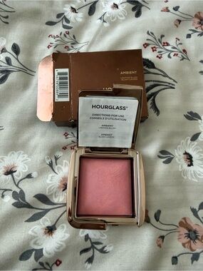 Hourglass Sublime Flush Ambient Lighting Blush — Rose Gold Compact
